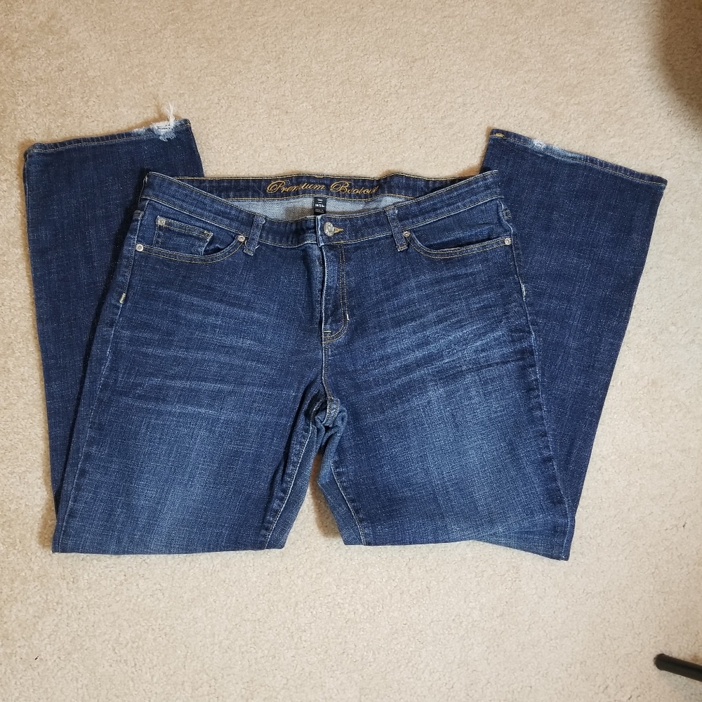 - Gap premium bootcut jeans